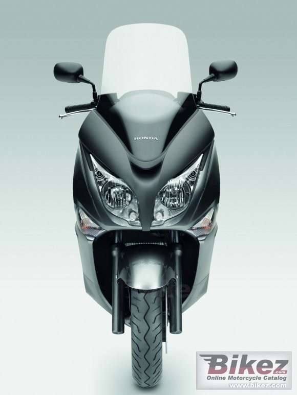 2011 Honda SW-T400 photo